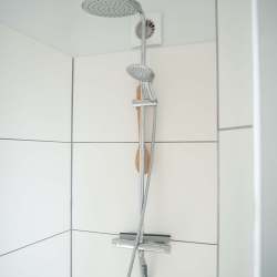 brusekabine til nyt badeværelse